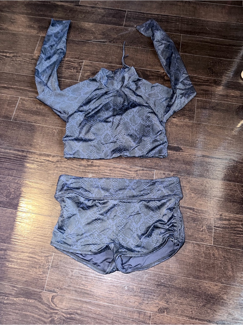 Athleta Black Gray Snake-Print Long-Sleeve Swim Top and Shorts